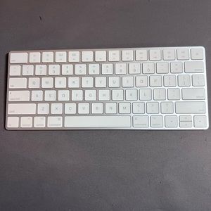 Wireless Magic Apple Keyboard - US English